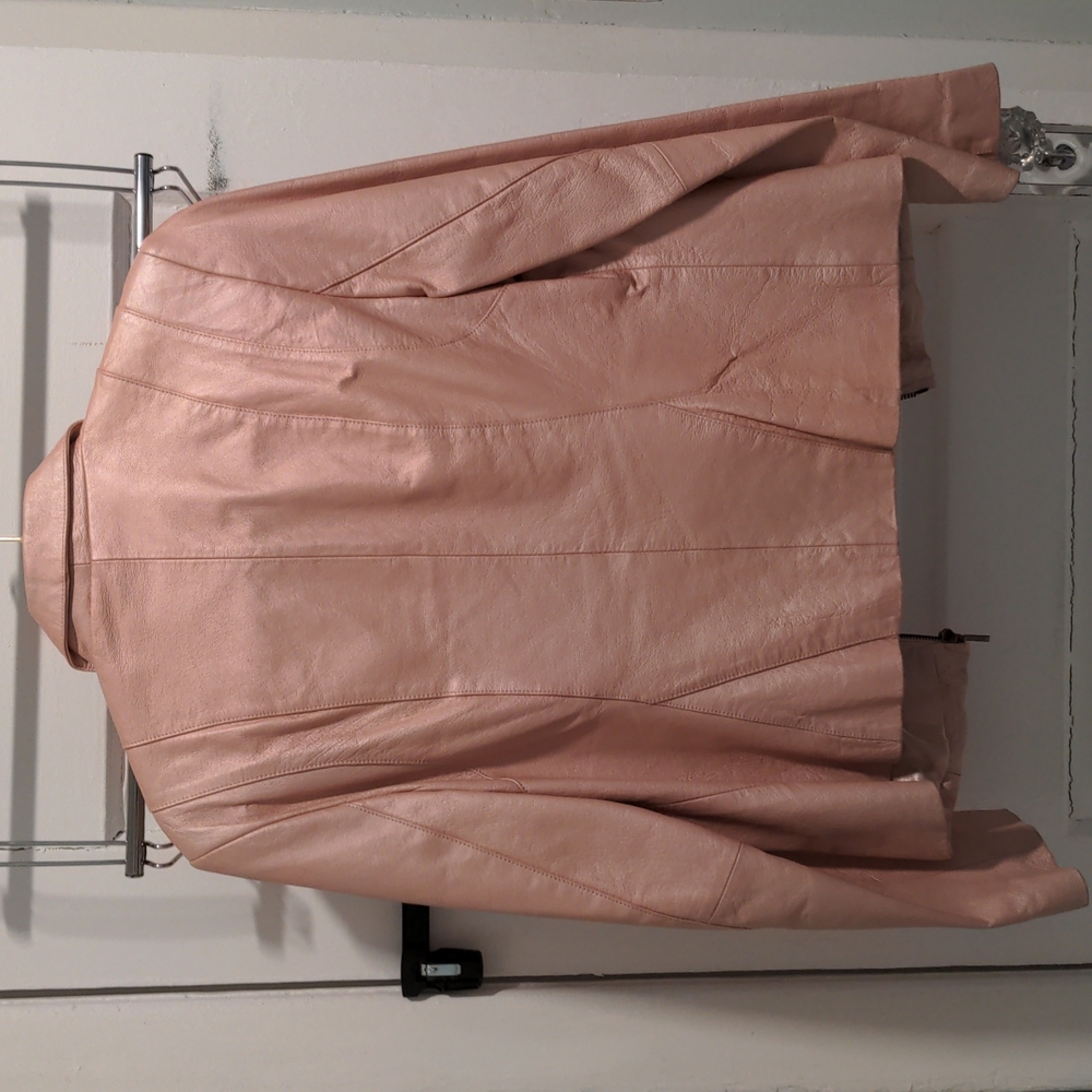 Leather jacket - Picture 2 of 4